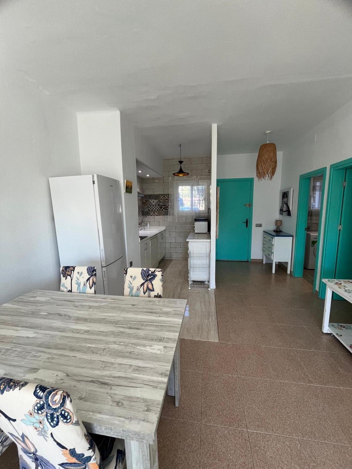 Pis La Rapita Apartment Alcanar Exterior photo